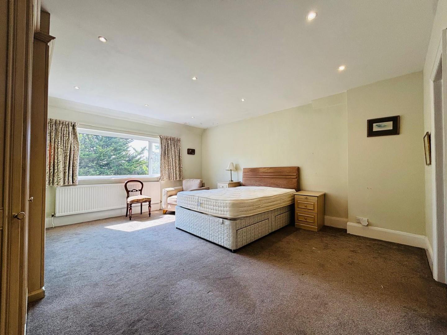 Lyndhurst Avenue, Mill Hill, NW7, London